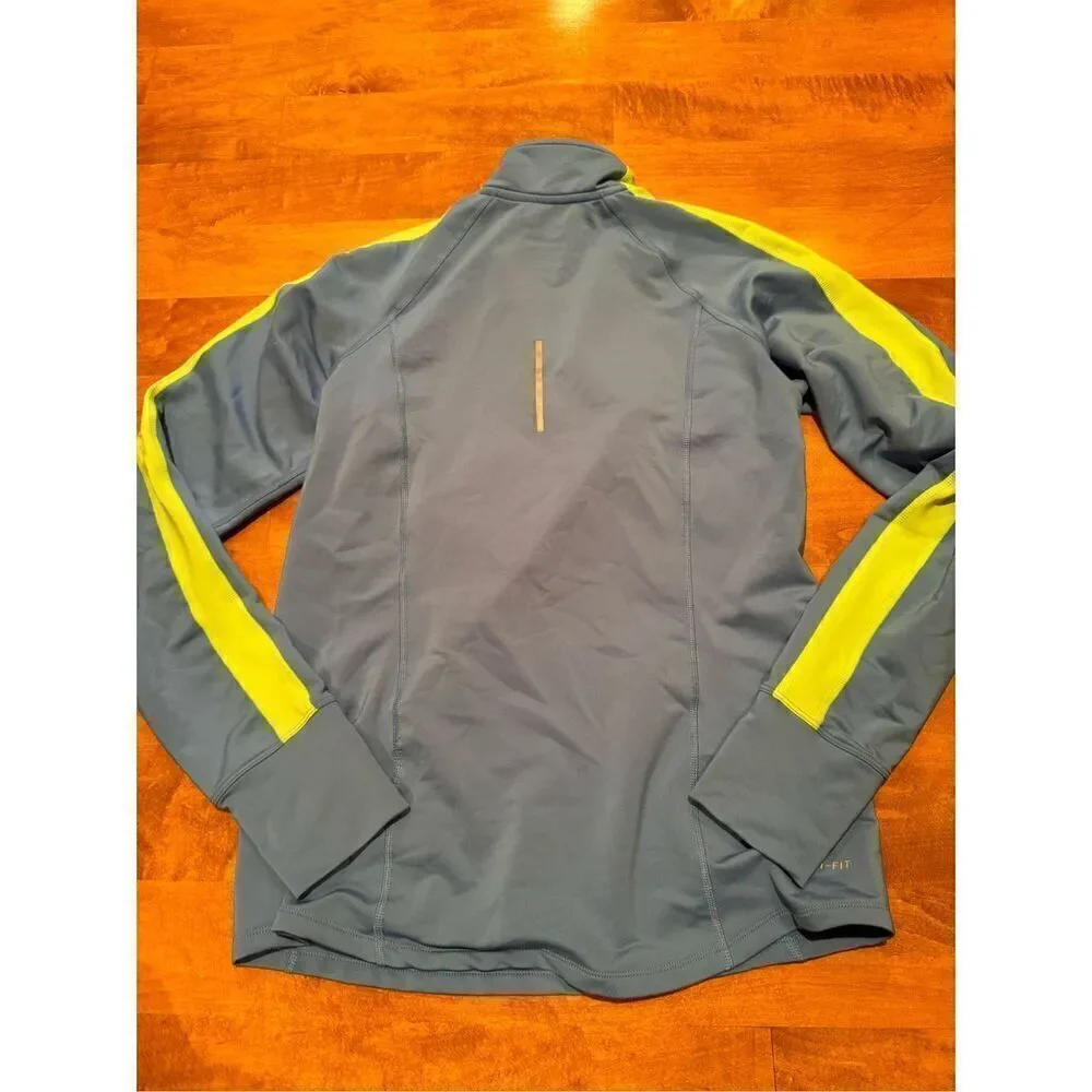 Nike Dri fit woman’s quarter zip sweatshirt